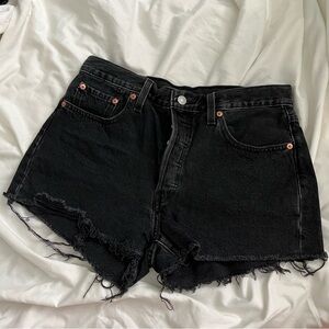 Levi’s 501 Denim Shorts 👖💫